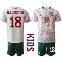 Mexiko Andres Guardado #18 Bortadräkt Barn VM 2022 Kortärmad (+ Korta byxor)